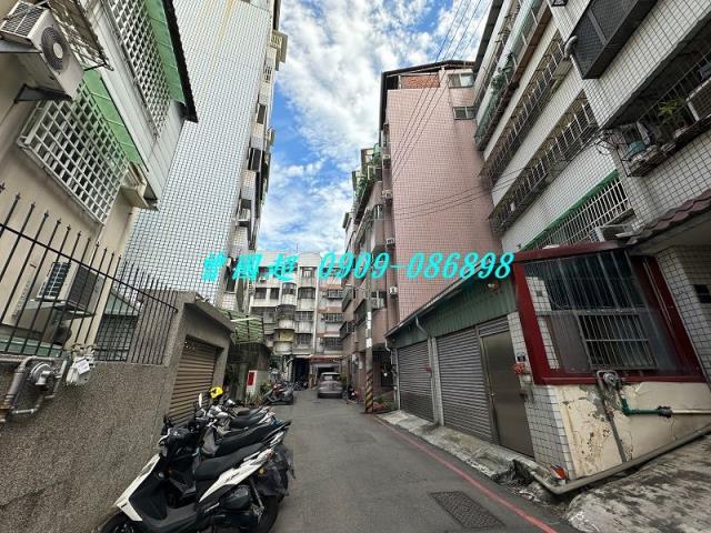 台中北屯大樓法拍-4