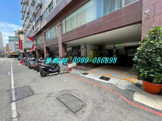 台中南屯法拍大樓-2