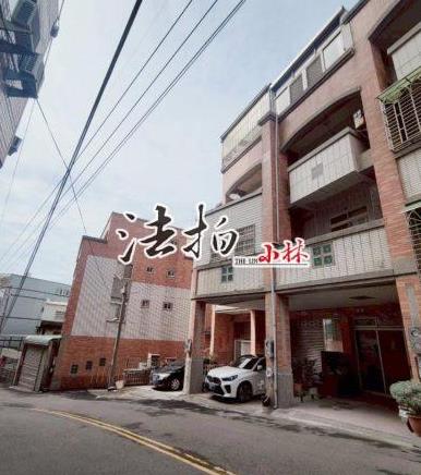 台中大甲法拍透天-2