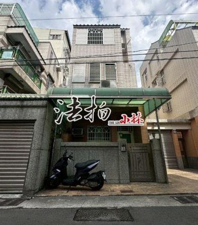 台中大里法拍透天-1
