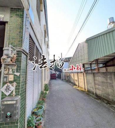 台中大里拍賣透天-2